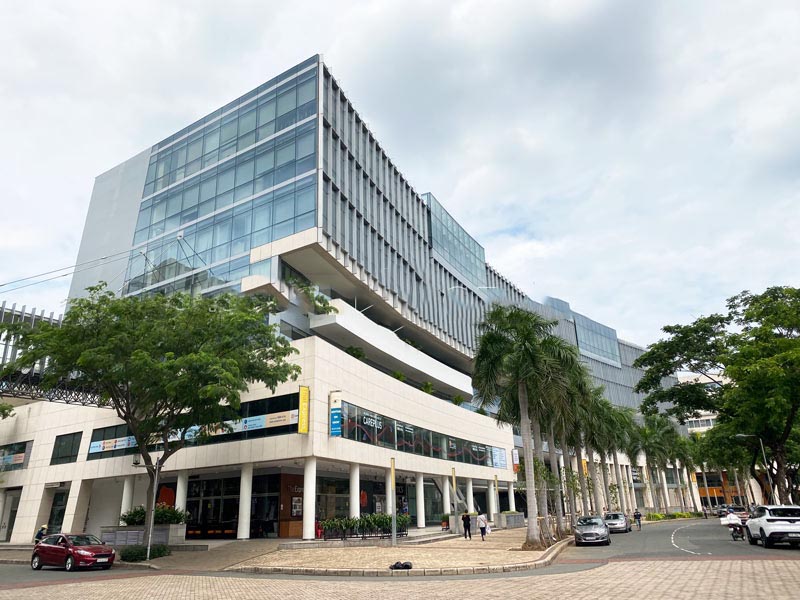 Tổ hợp Crescent Plaza