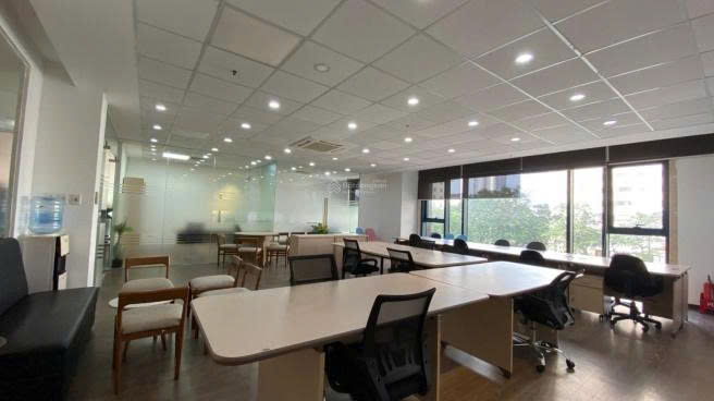 Cho thuê văn phòng tòa C'Land mặt đường Lê Đức Thọ, Nam Từ Liêm - Diện tích 150m2, giá 220k/m2/th.