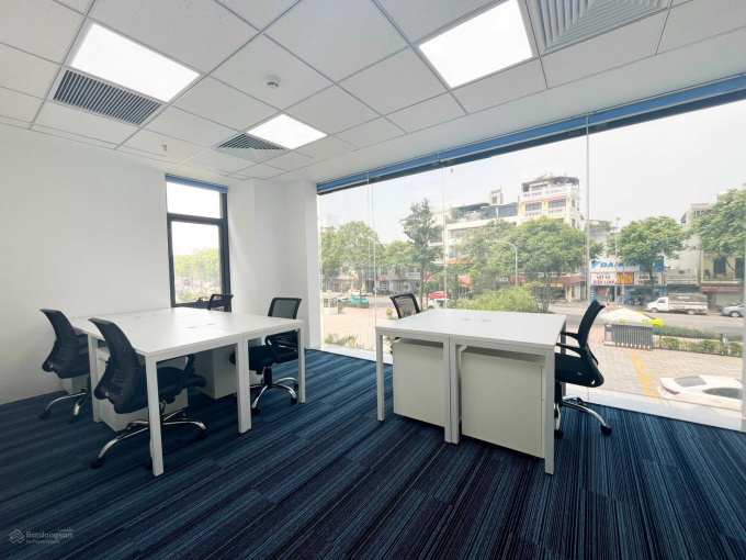 Tòa văn phòng SD Building cho thuê diện tích đa dạng từ 10 – 930 m², trang bị đầy đủ nội thất, tiện nghi hiện đại và dịch vụ hoàn chỉnh.