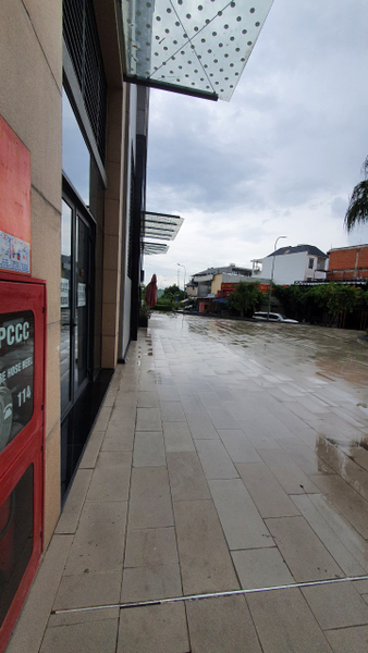 Cho thuê shophouse khối đế The Sun Avenue – 48m², 18tr