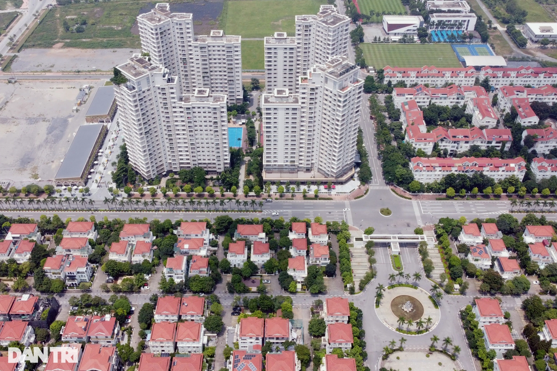 Cho thuê biệt thự liền kề Splendora (MaiLand) – Bắc An Khánh, Hoài Đức, Hà Nội. Giá 16,5 triệu/tháng, nhà 4 tầng + 1 tum, siêu thoáng, vào ở ngay.