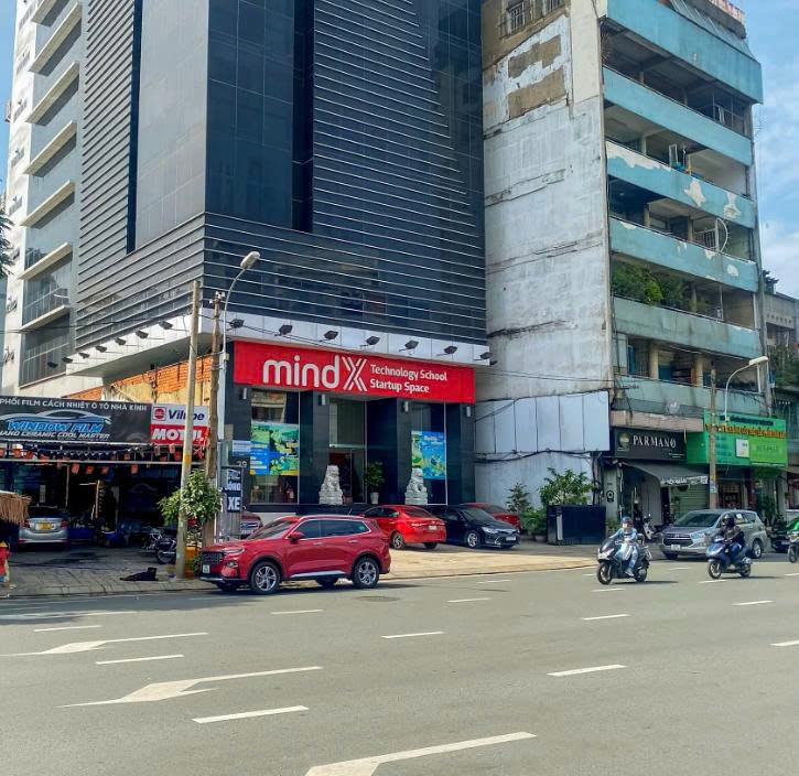 Cho thuê văn phòng Cao ốc Sài Gòn Bus, đường Hải Thượng Lãn Ông, Quận 5 – vị trí trung tâm, tiện đi lạ