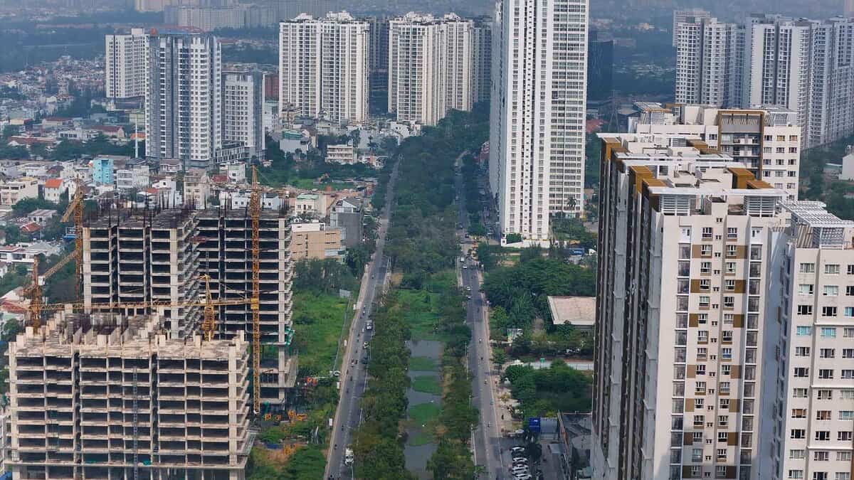 Cho thuê căn góc biệt thự 270m2 sàn: Nhà mới 100%, 4PN, Full nội thất cao cấp, giá cực tốt