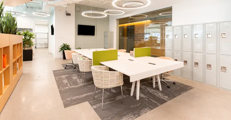 Cho thuê văn phòng hạng A 700m2 Epic Tower tại Duy Tân