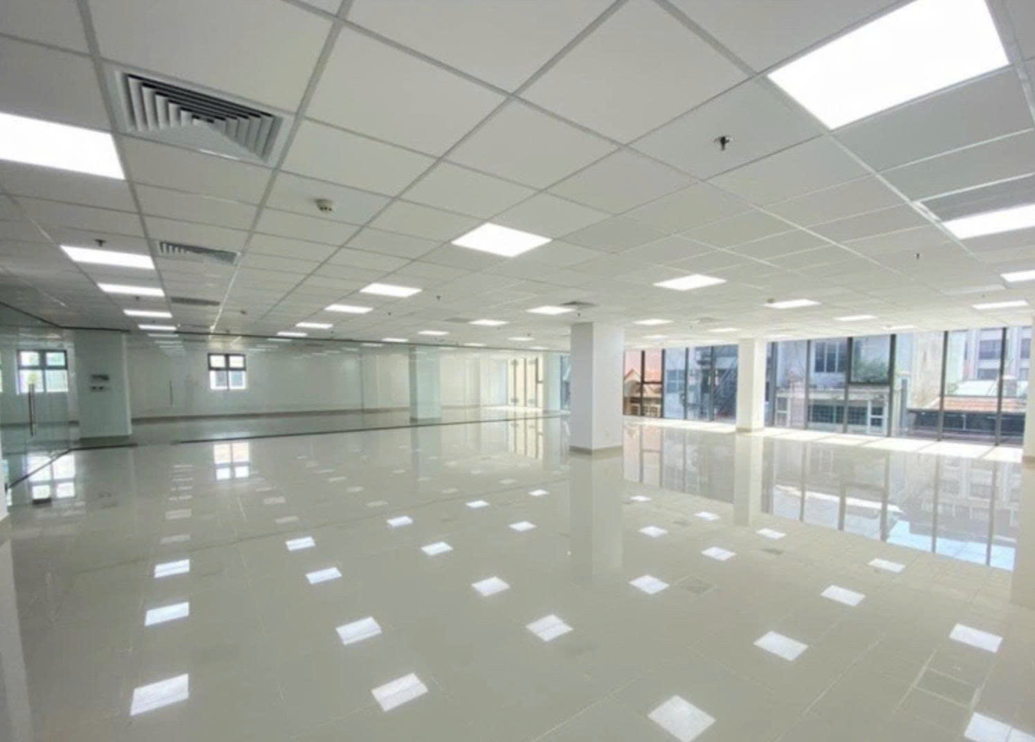 Cho thuê văn phòng Tòa nhà Mộc Gia Q.Tân Phú – 500m², lầu 4, giá 340.000/m²